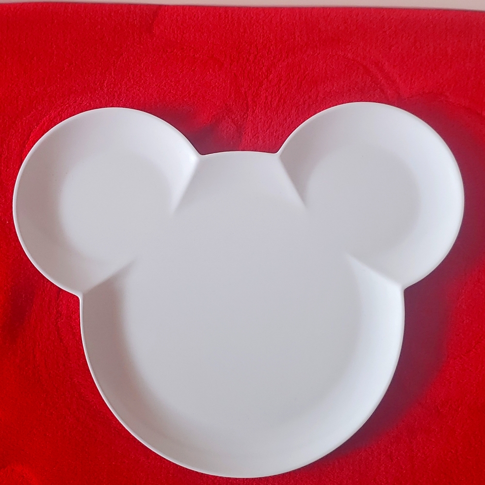 Walt Disney Mickey Plastic Plate.